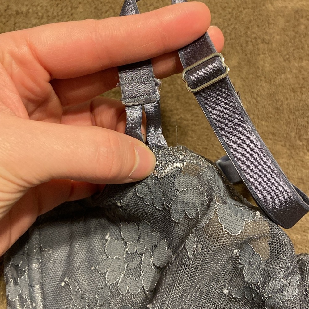 NWOT Grey Victoria Secret Bra 34DDD